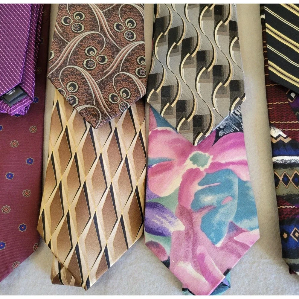 Mens‎ Necktie Lot of 10 Tommy Hilfiger Van Heusen Arrow Silk Geometric Paisley